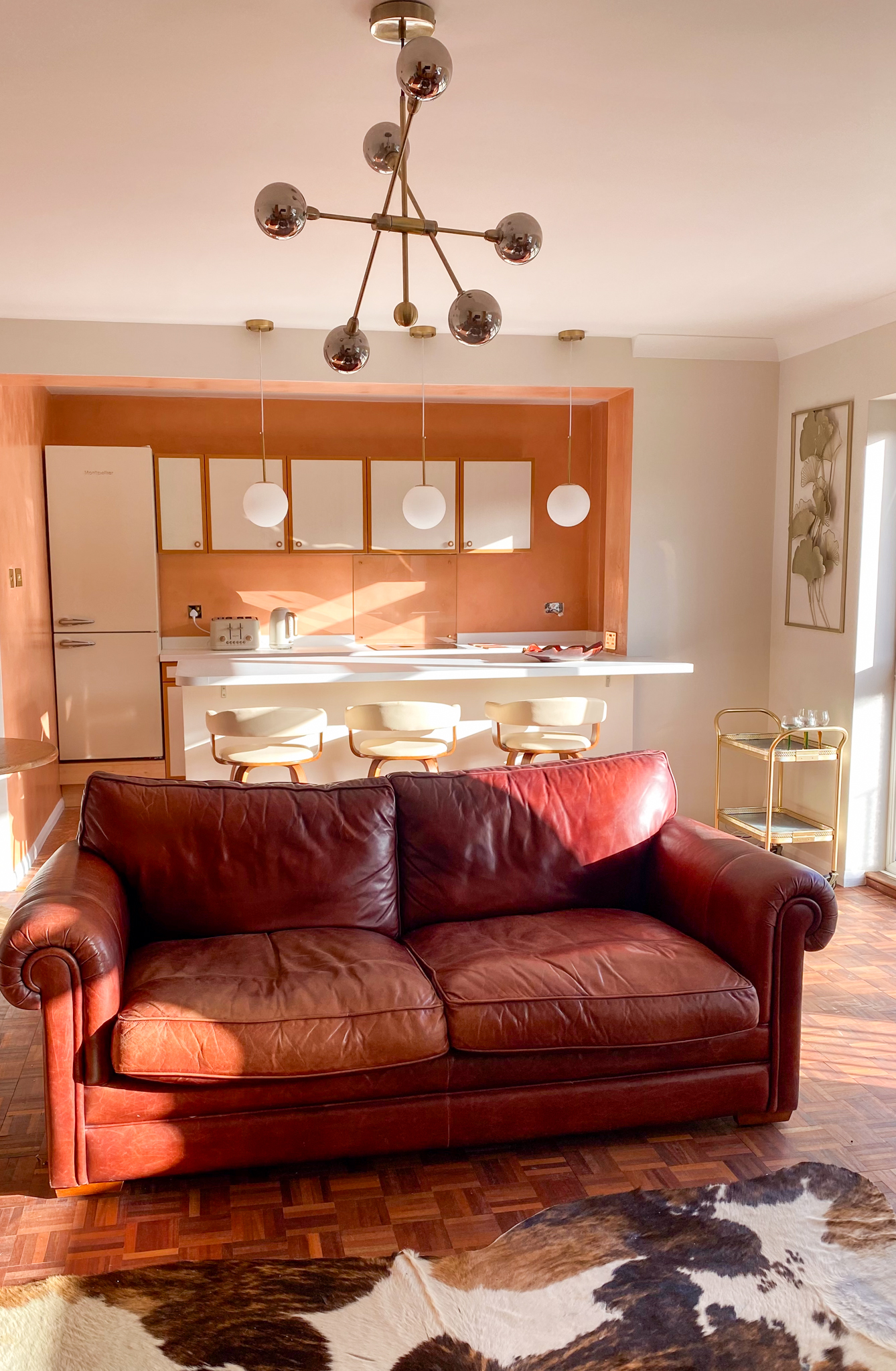 Open plan kitchen and bar